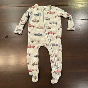 ✨ Posh Peanut Baby Zipper Sleeper / Onesie – Vintage Trucks ✨ Size: 0–3 Months
